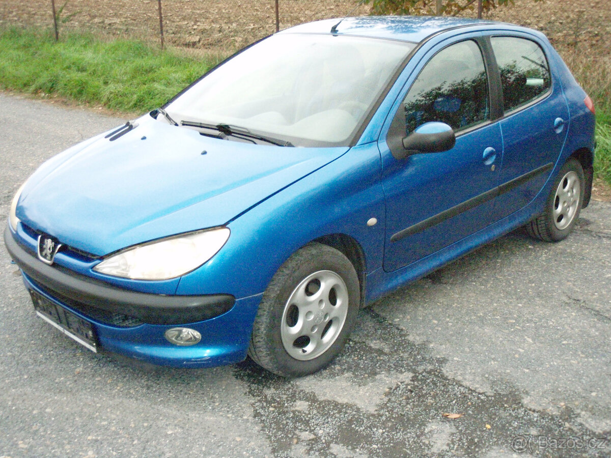 PEUGEOT 206 HATCHBACK 1.4i 8V KFW 55kW rv 2004 Facelift - 2