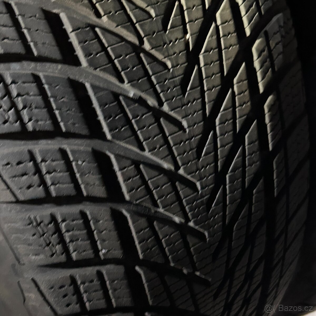 Zimní pneu 205/55 R17 95H Goodyear 5,5-6mm - 2