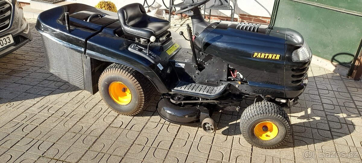 Zahradní traktor Partner - 2