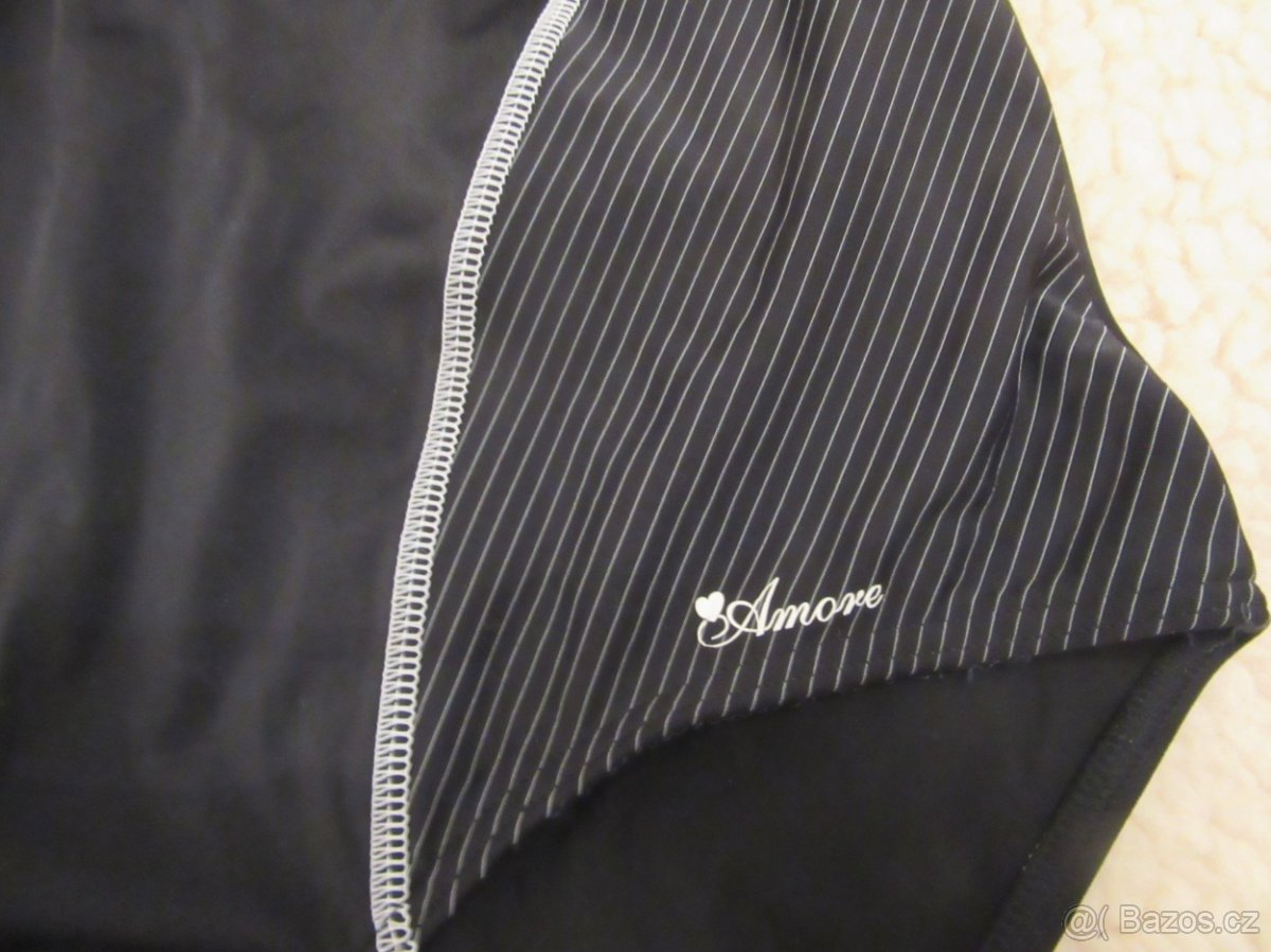 Černé jednodílné plavky - 2