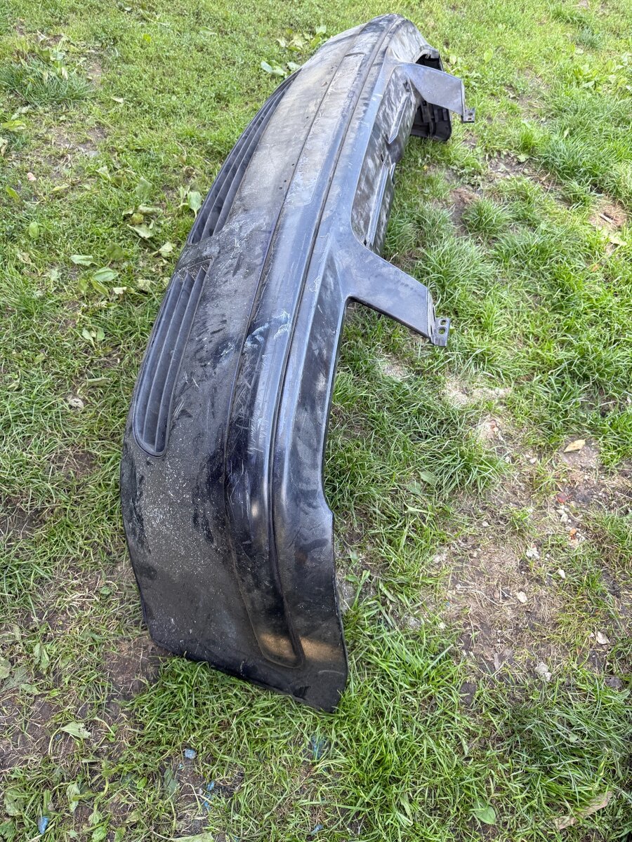 Přední nárazník Volkswagen Bora - 2