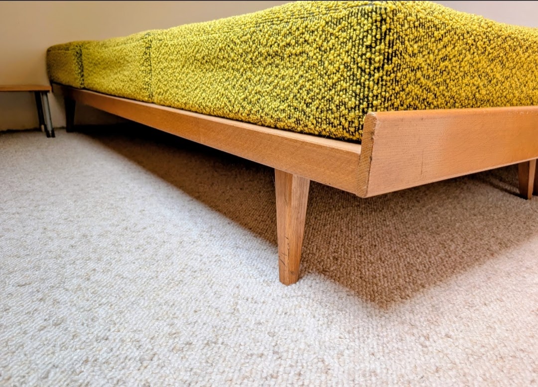 Retro postel Daybed, styl Brusel 60.léta - 2