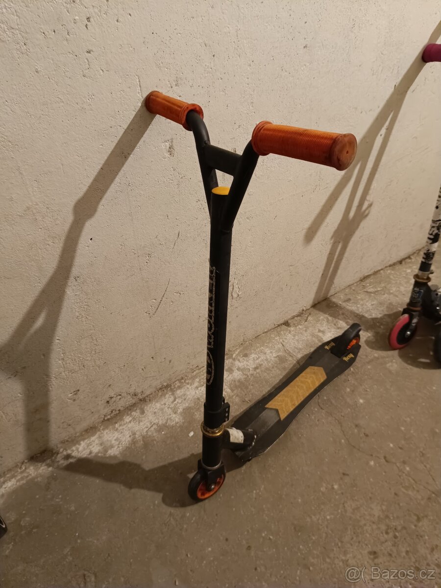 Freestyle koloběžka Worker - 2