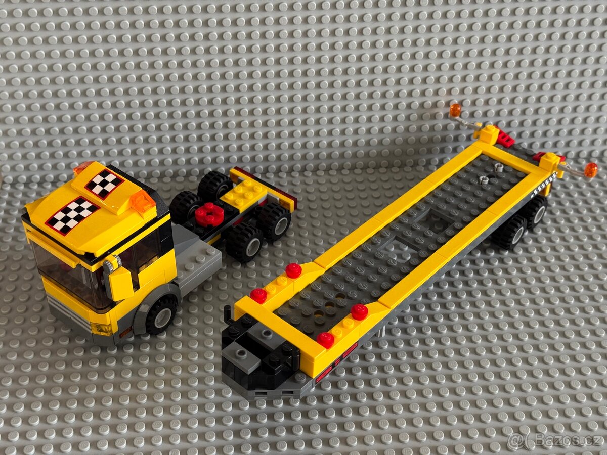 Kamion s přívěsem z LEGO City 4643 - 2