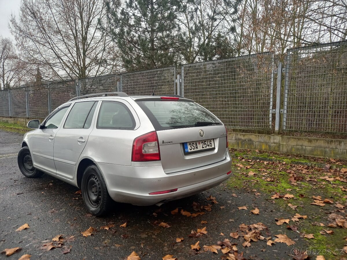 Prodám škoda octavia 2 facelift 1.2tsi 77kw - 2