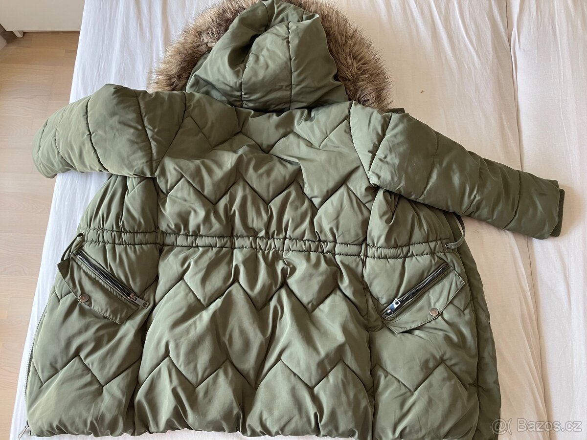 Dívčí zimní bunda F&F 8-9 let - 2