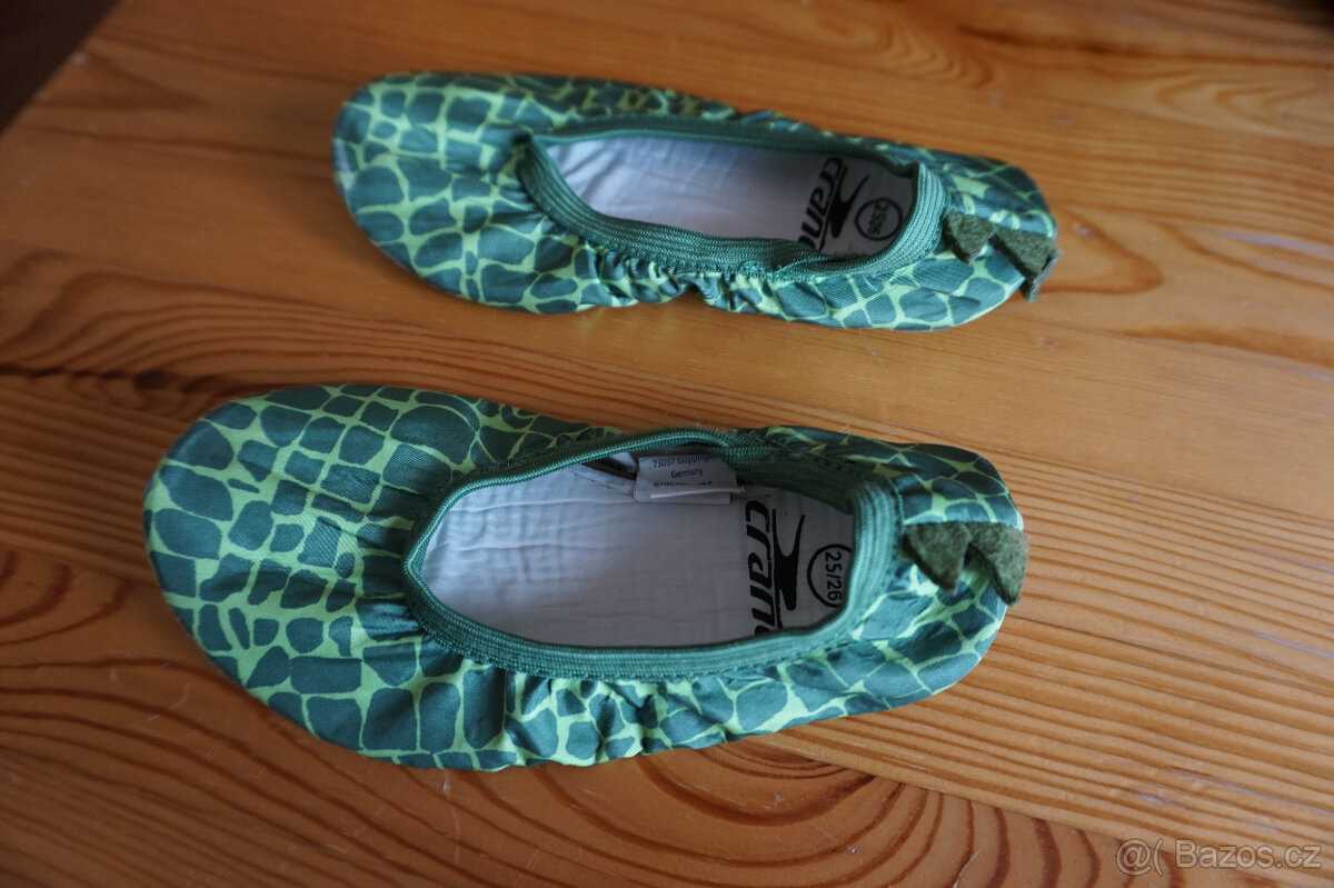 dětské látkové cvičky/přezůvky/boty na ven - vel. 25/26 - 2