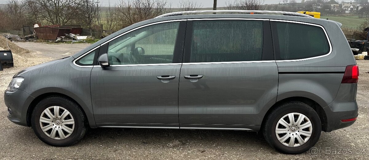 Volkswagen Sharan 12/2016, pojazdné, mizne voda - 2