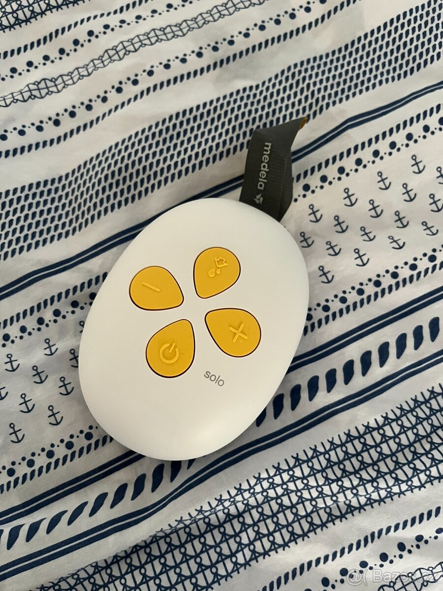 Medela Solo - elektrická odsávačka mléka + Medela Calma - 2
