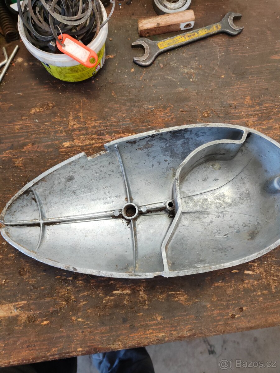 Víko zapalování - 2