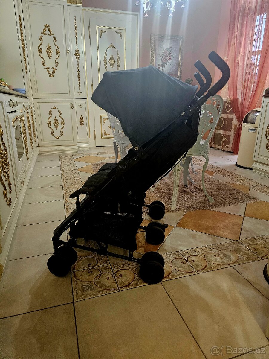 Britax holiday double - 2