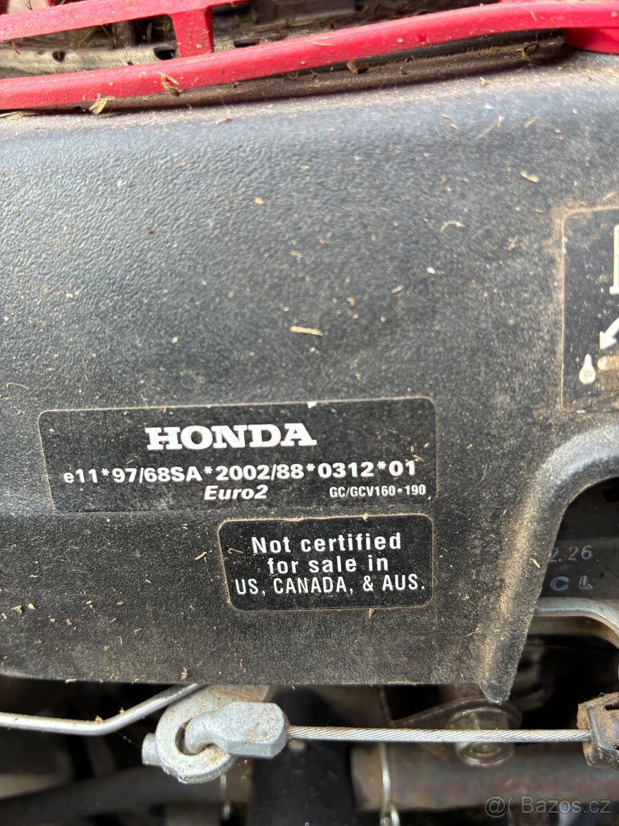Motor ze sekacky Honda - 2