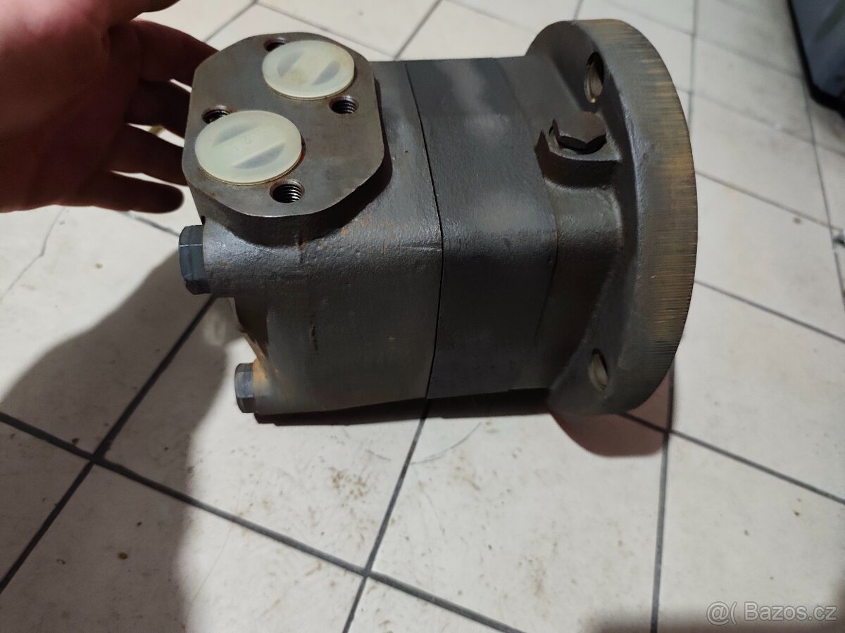 Danfoos hydrolic motor , - 2