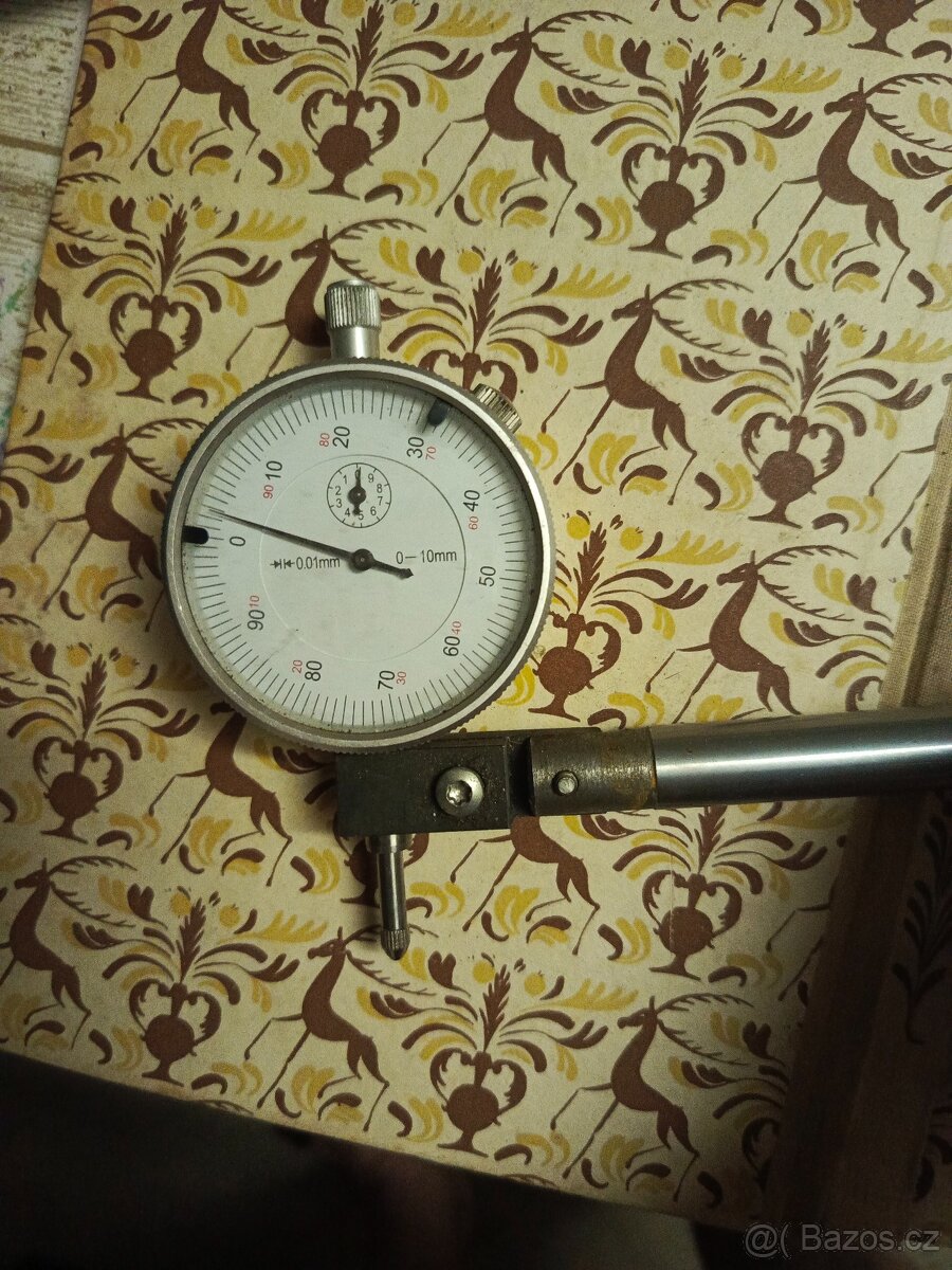 úchylkoměr - 2