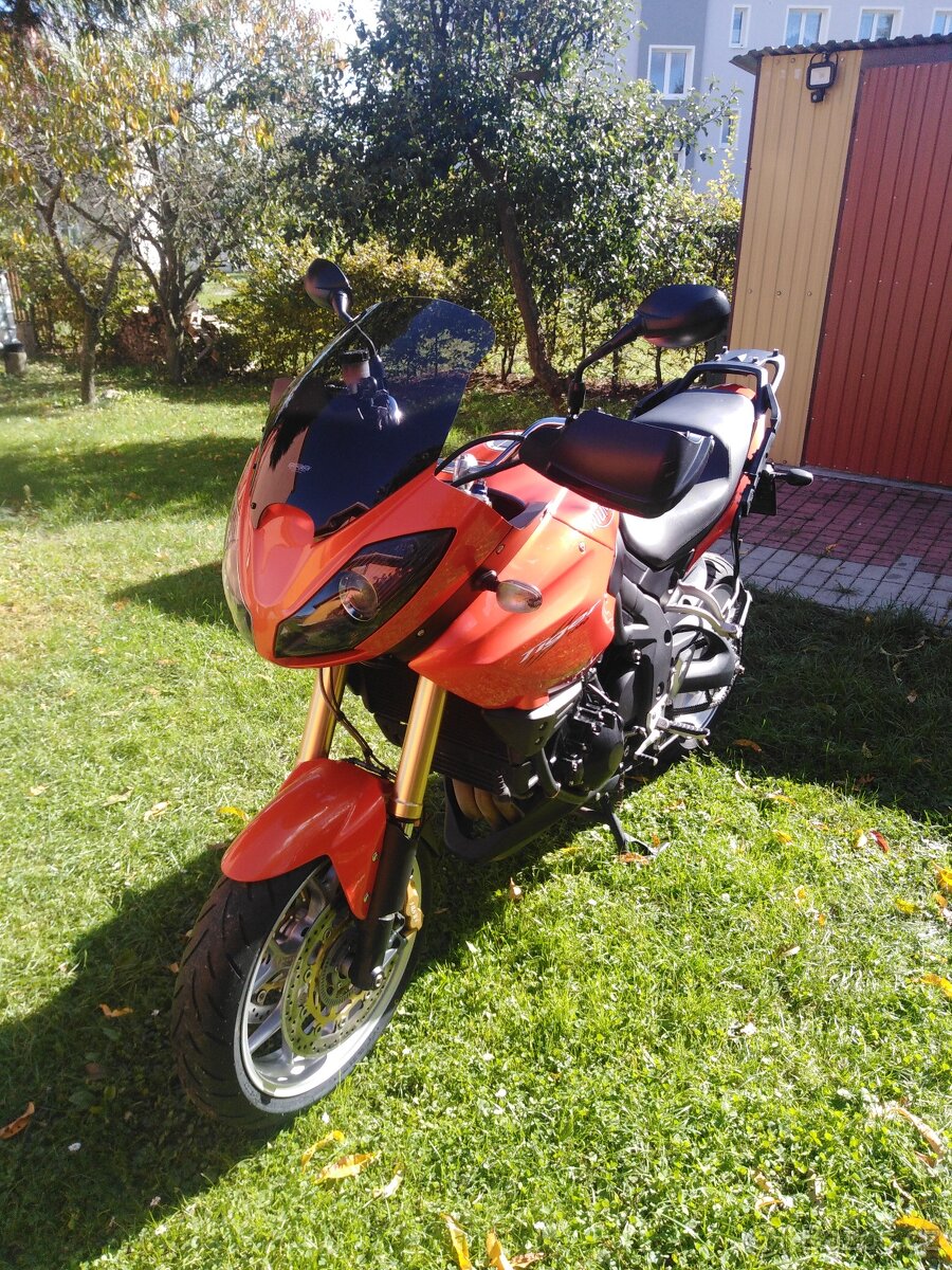 Triuph tiger 1050 - 2