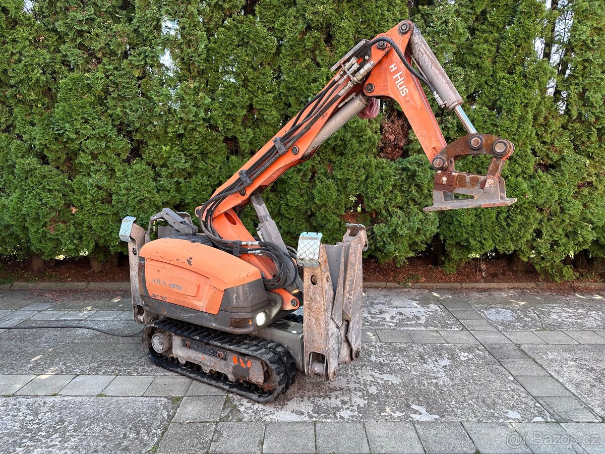 Demoliční robot/bagr Husqvarna DXR300 - 2