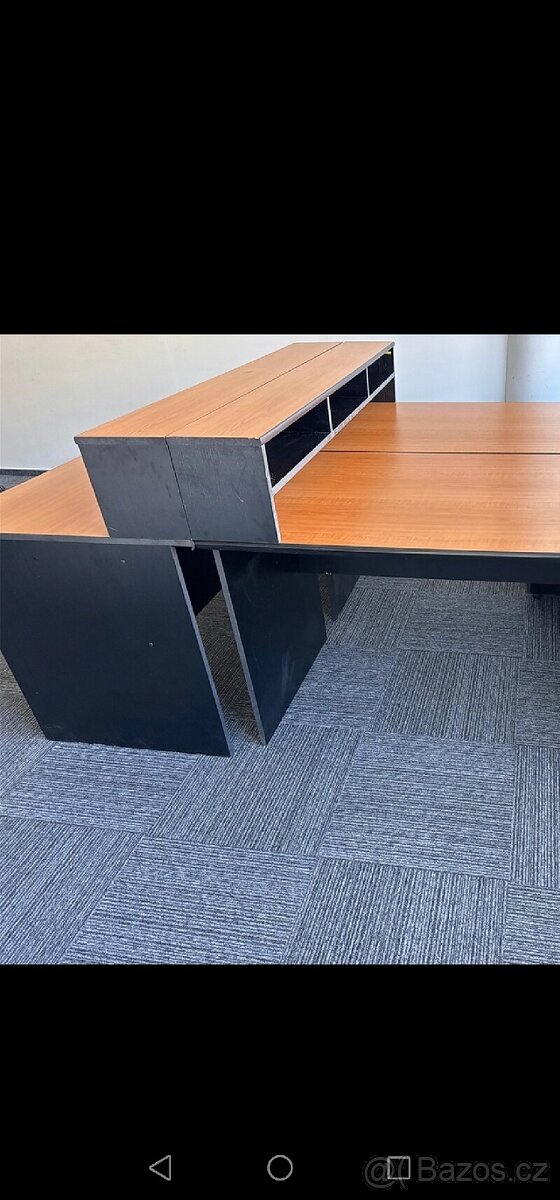 Kancelářský stoly s poličkou - 2