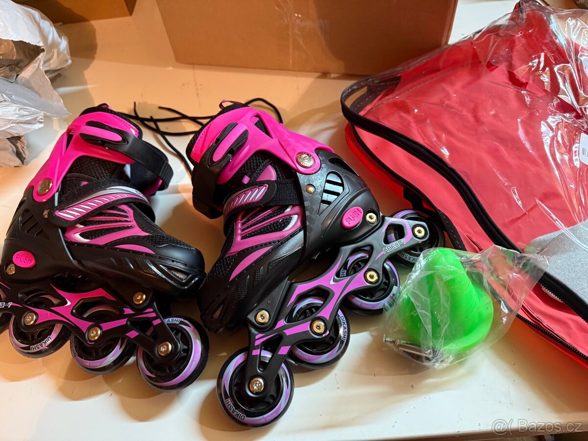 Rostoucí dětské kolečkové brusle růžové - 2