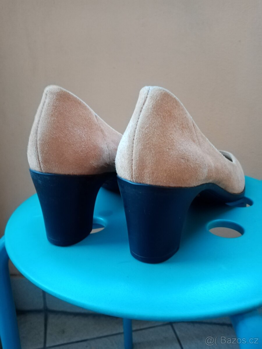 Lodičky Baťa 38 - 2