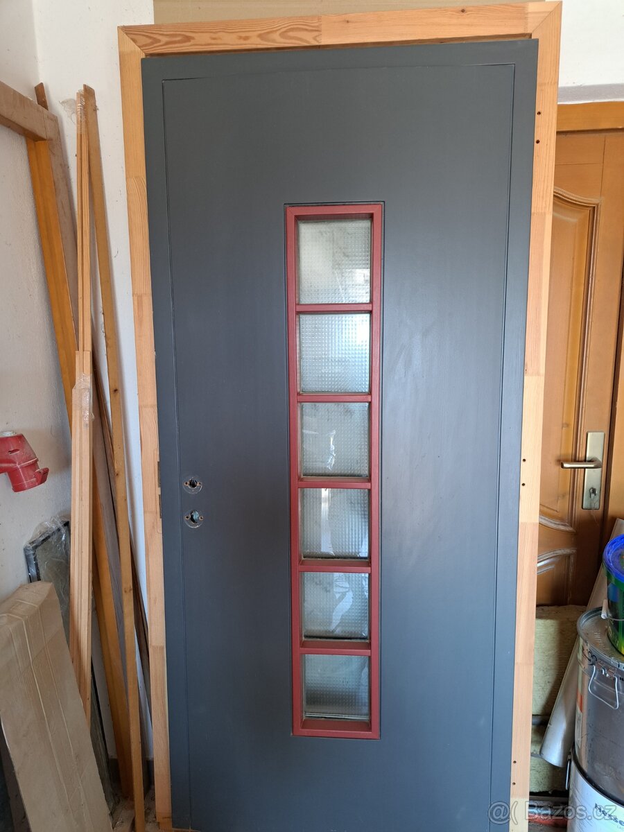 Pravé vchodové dřevěné Euro dveře - 2