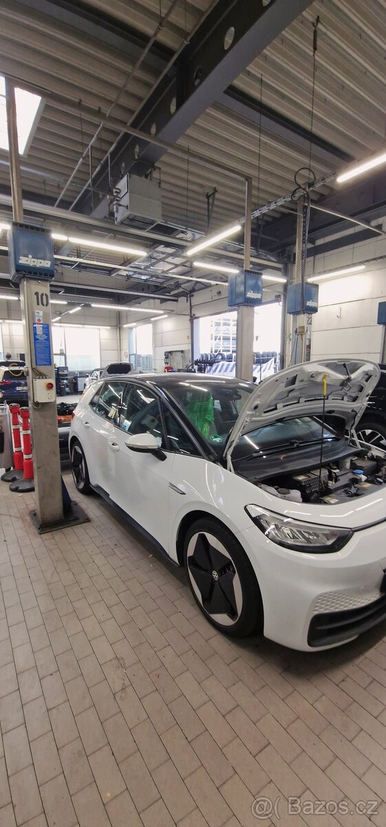 Dvousloupový zvedák Zippo Německo - 2