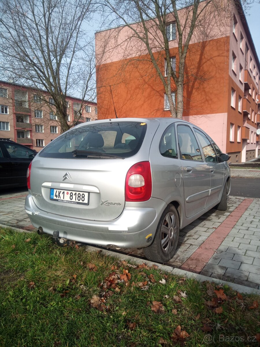 Citroen Xsara Picasso 1.8 + LPG - 2
