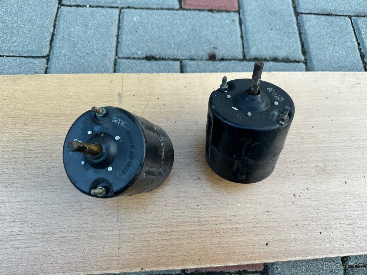 Volha Gaz 24, nové originální páčky přepínače směrovek - 2