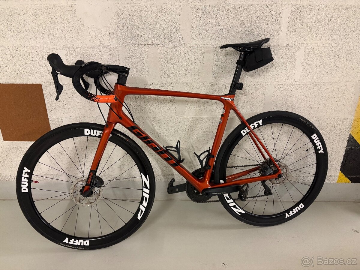 Silniční kolo Giant TCR 1+ L, vcetne wattmetru a garmin setu - 2