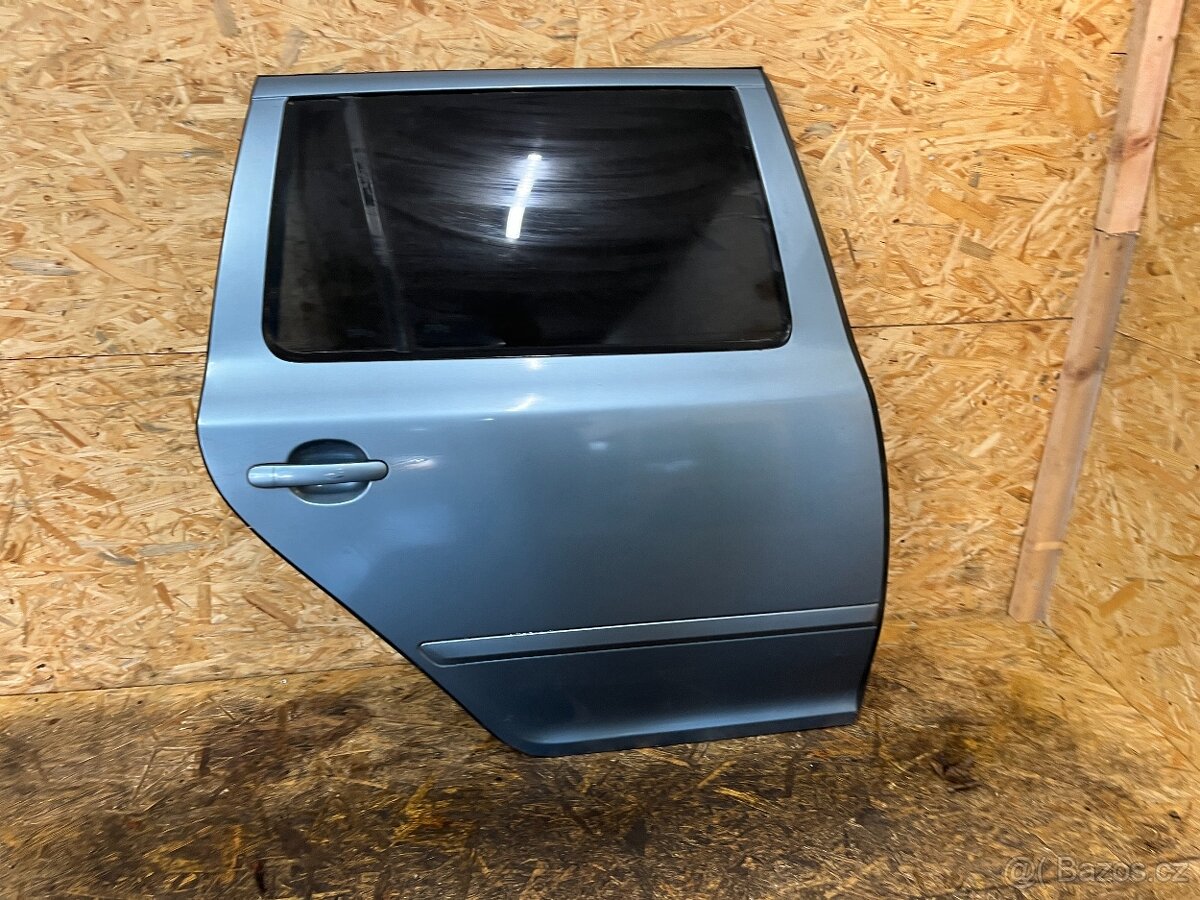 KOMPLETNĚ NASTROJENÉ PRAVÉ ZADNÍ DVEŘE OCTAVIA 2 KOMBI 9154 - 2