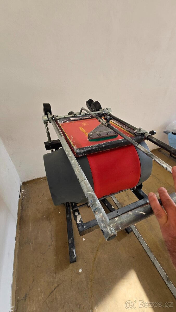 Stroj na potisk kulatých předmětů - 2