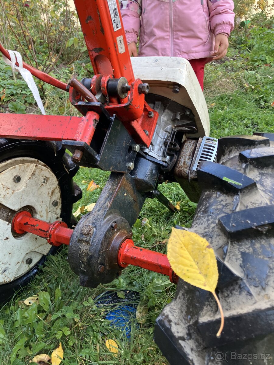 Prodám náhradní díly z rotavátoru Tera Vari, typ AKY - 2