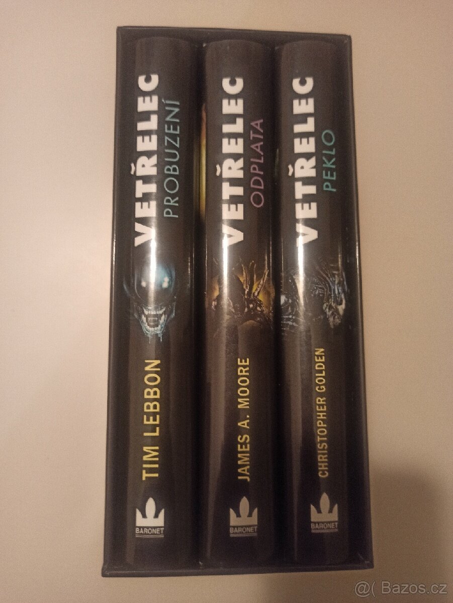 Knižní trilogie Vetřelec - 2