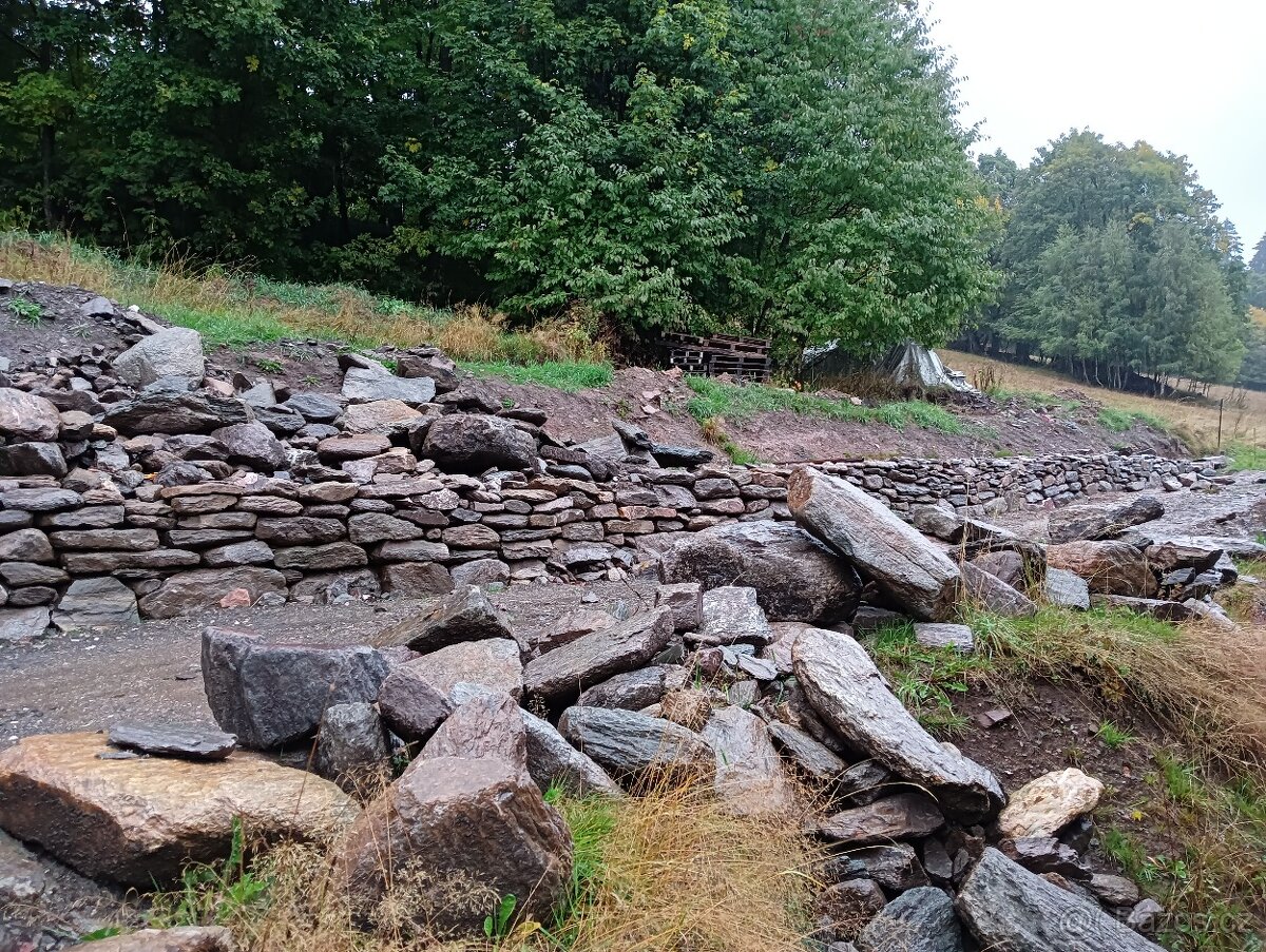 Okrasný krkonošský kámen - 2