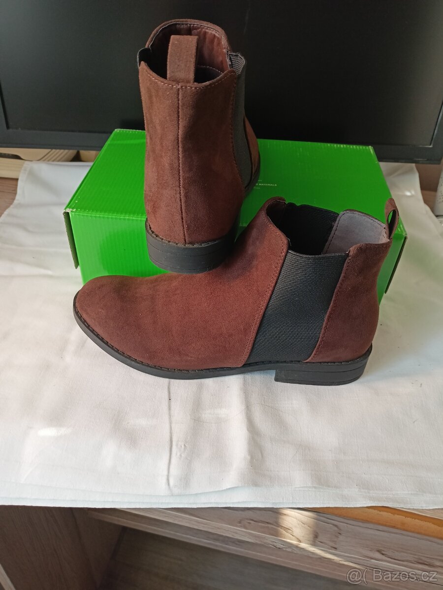 Kotníkové boty vel.38 - 2