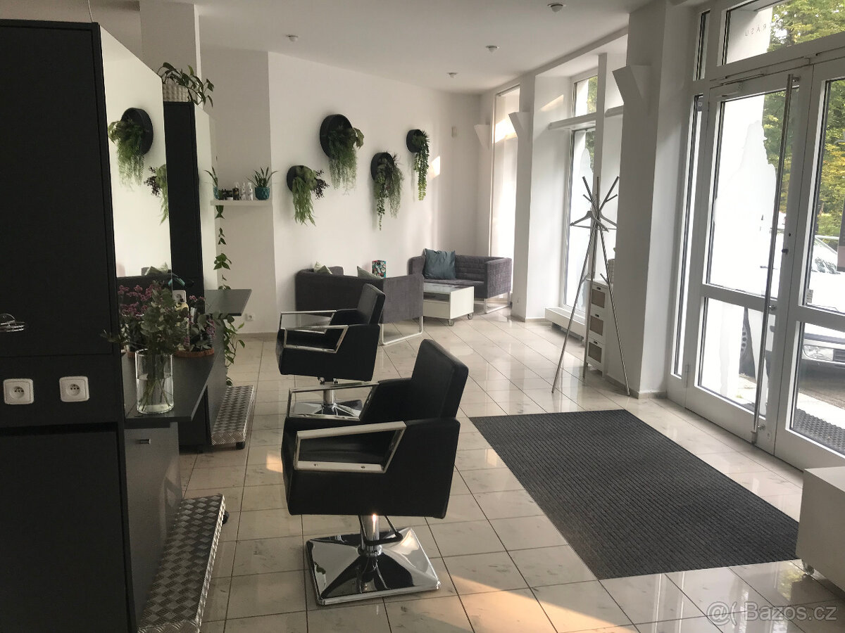 Pronájem kadeřnického pracoviště a prostoru pro manikúru - 2