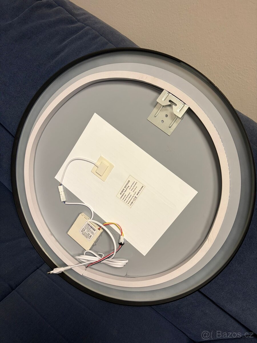 LED Zrcadlo do koupelny 60 cm - 2