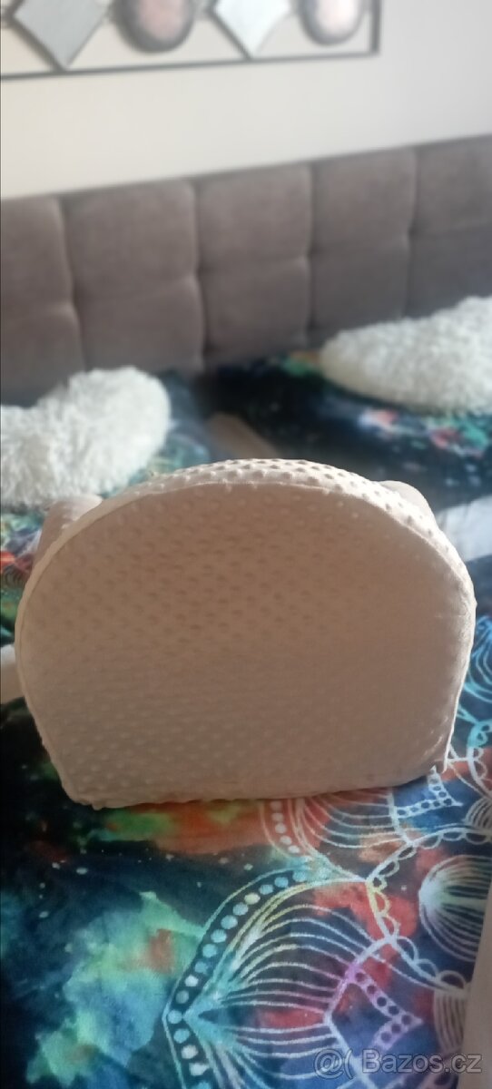 Pelíšek - křesílko růžové - 2