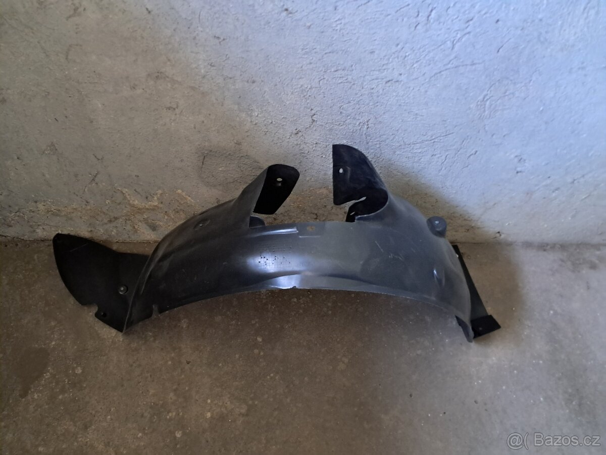 Přední plastový podběh - 2