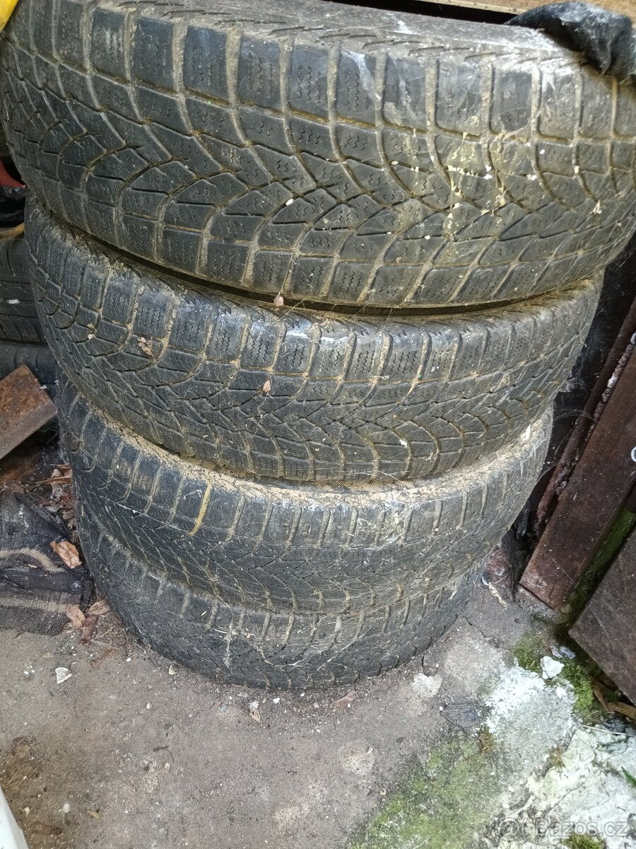 Kola Volkswagen 195 65 15 4 ks - 2