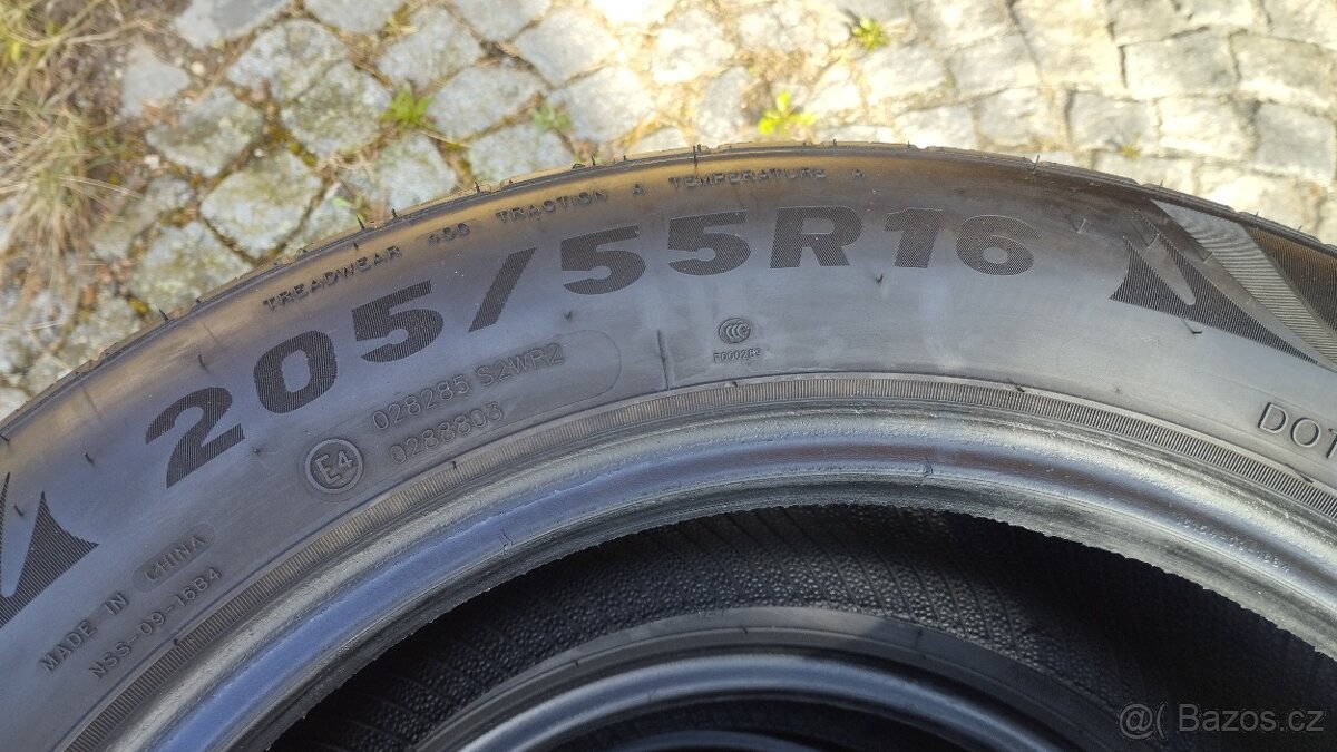 Pneu letní 205/55 R16 DOT 5220 - 2
