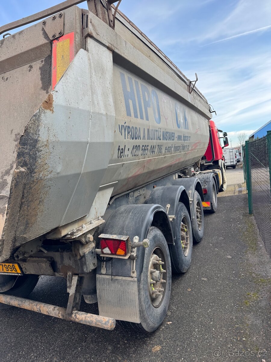 Návěs Menci SA700R - 2