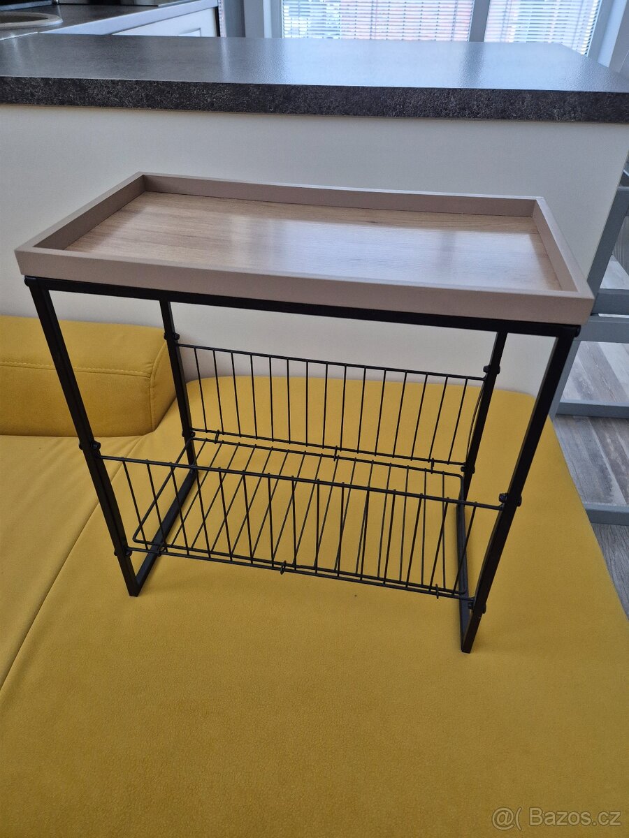 Odkládací stoleček - 2