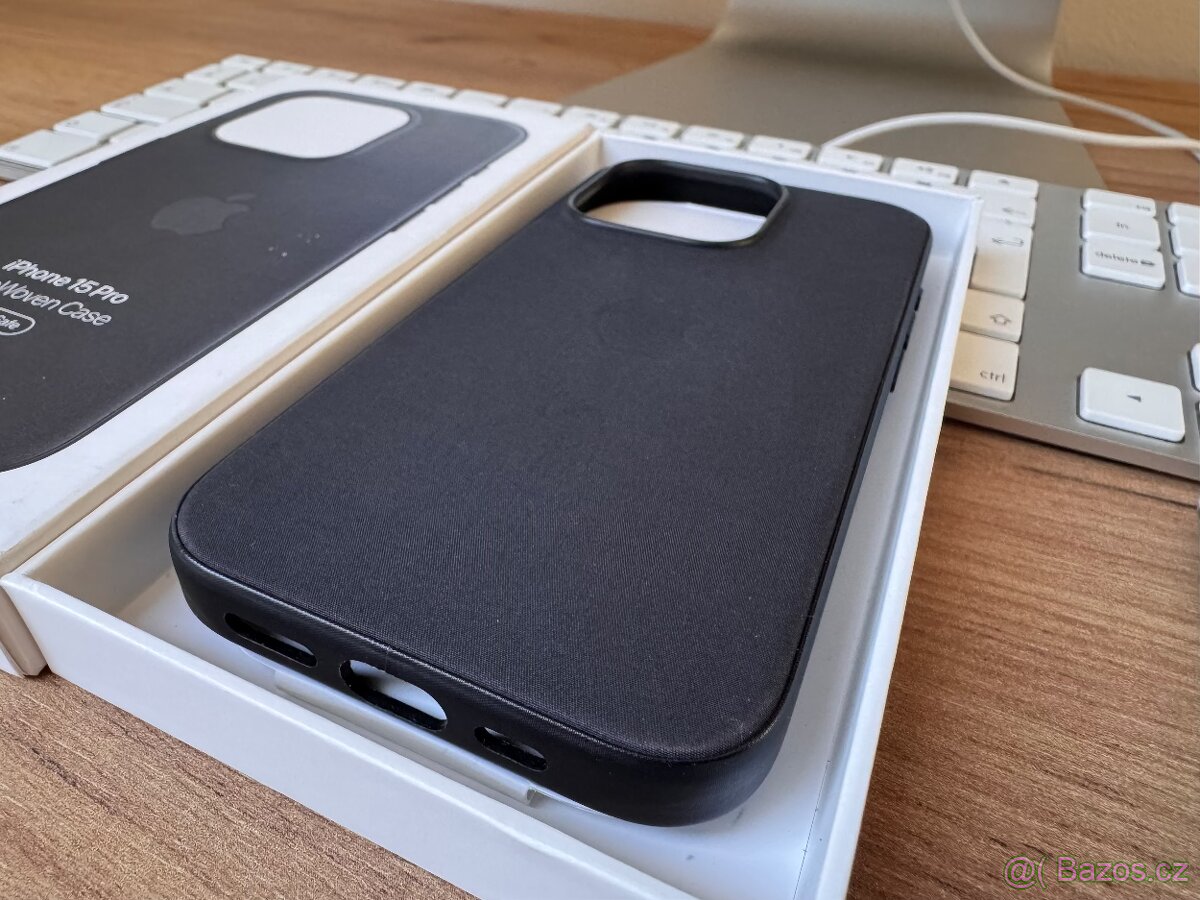 FineWoven s MagSafe černý - Iphone 15 Pro - 2