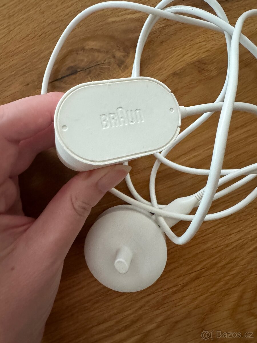 Nabíječka ke kartáčku Oral-B Genius X 20000 Luxe Edition - 2