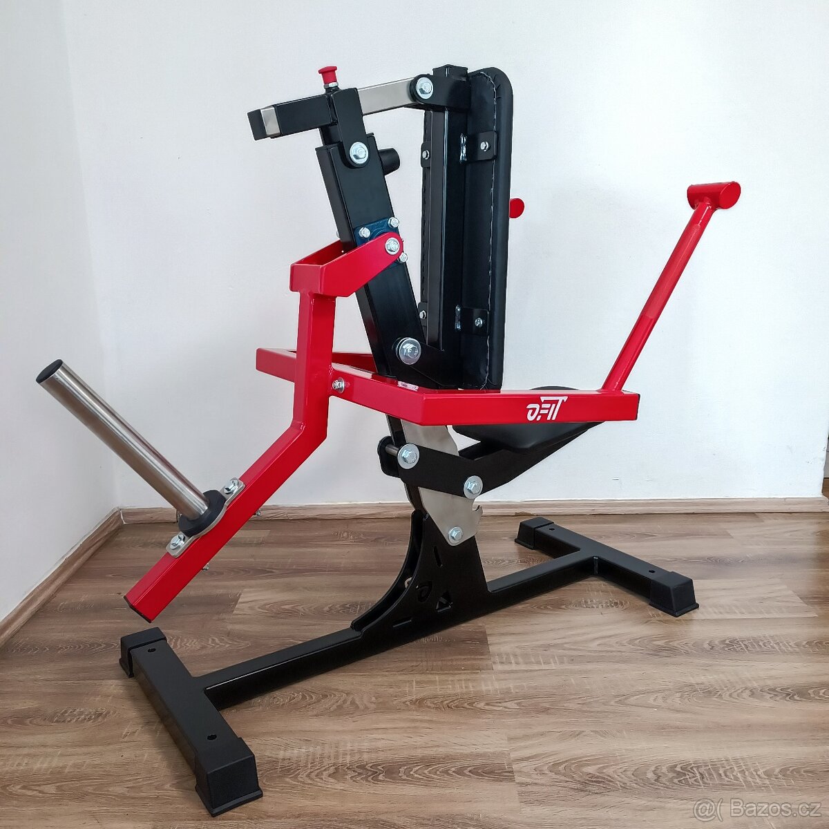 Posilovací stroj na triceps a hrudník - 2