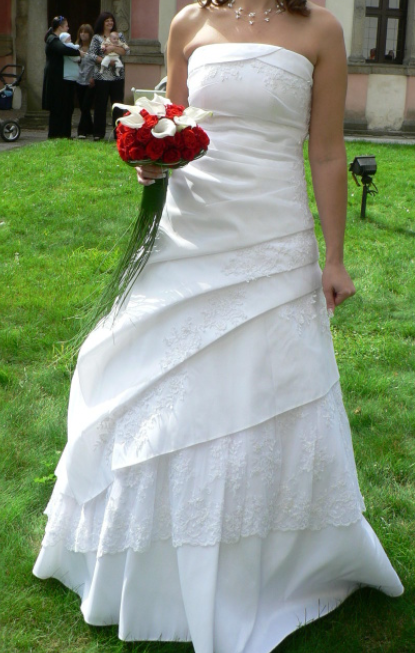Levné svatební šaty vhodné i na věneček ve vel.36-38 - 2