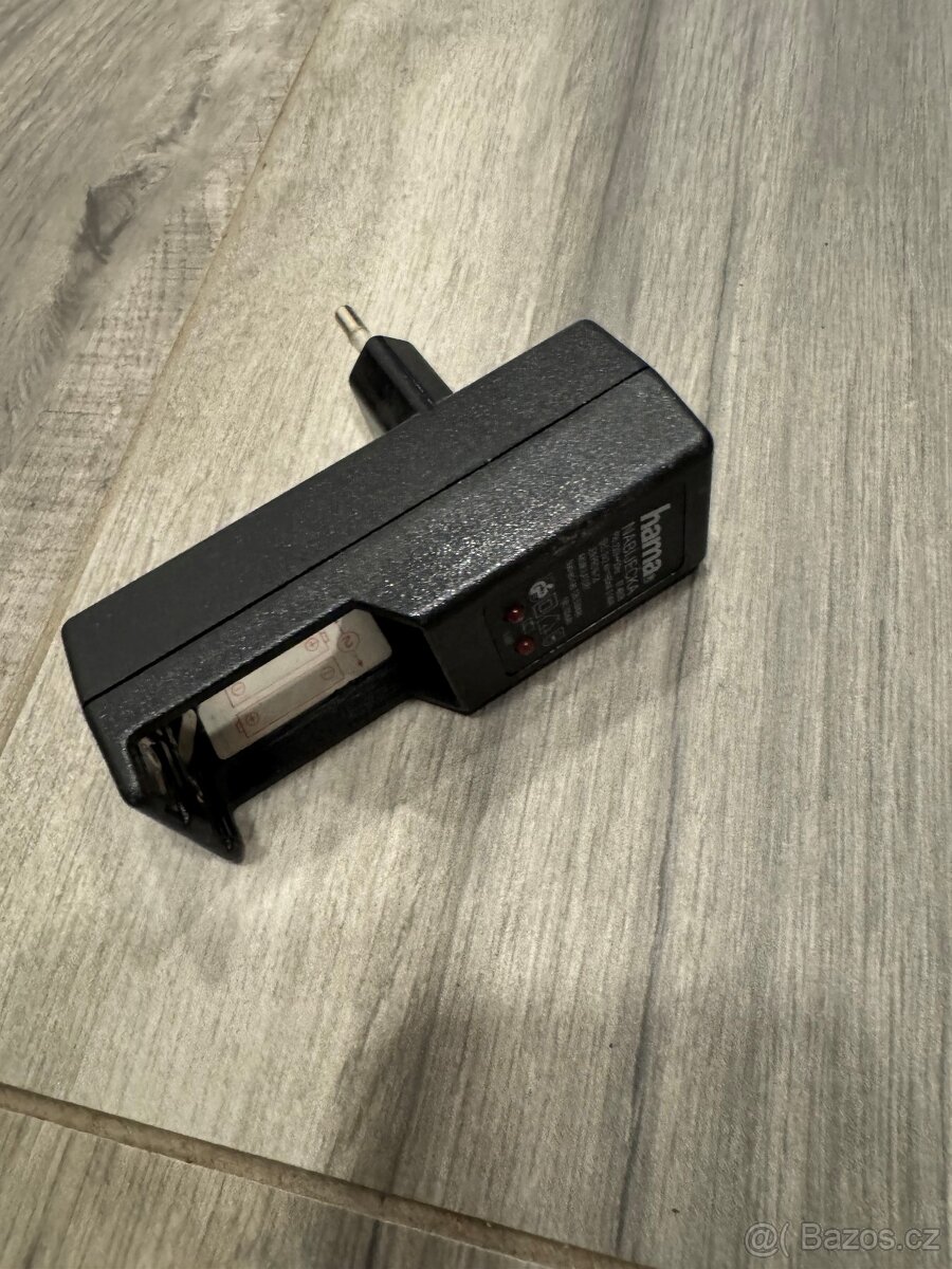 Hama nabíječka Ni-Cd (model V-888) – plně funkční - 2