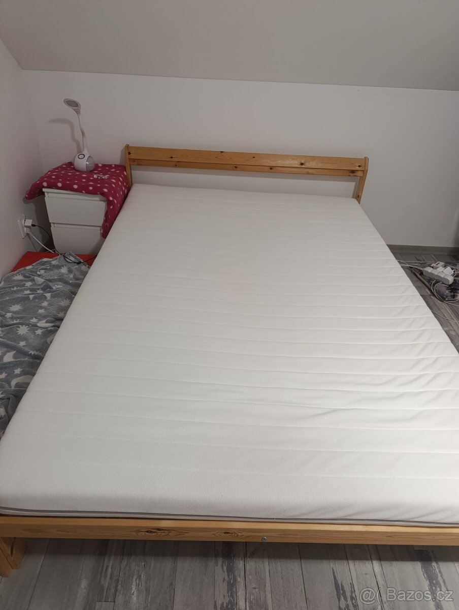 Prodám postel NEIDEN včetně roštu a matrace velikost 140x200 - 2