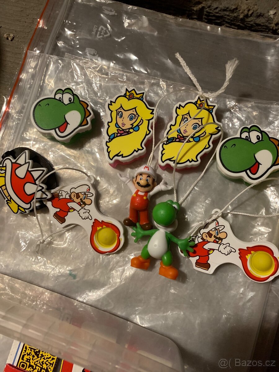 Přebytky z kinder joy Super Mario a kinder Playmobil - 2