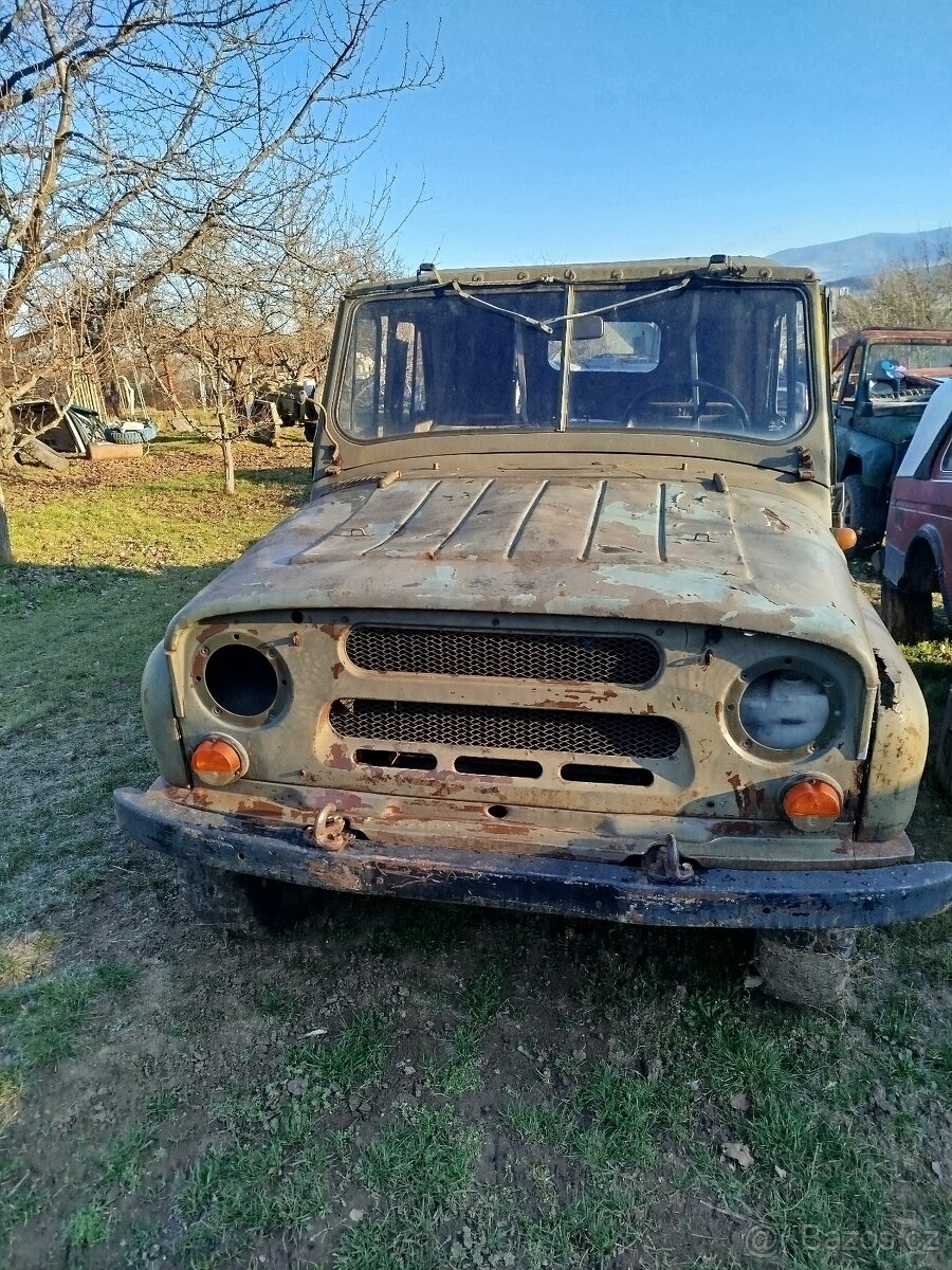 Uaz 469 originál motor 2.9 benzín - 2